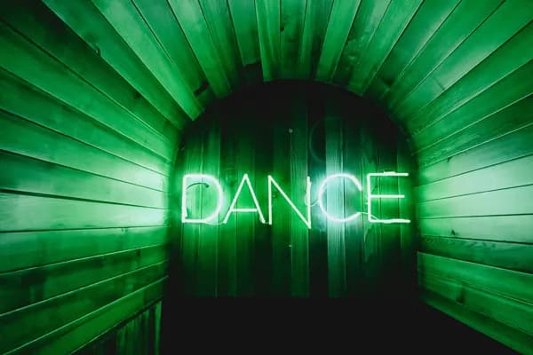 80s Vs 90s Dance Party